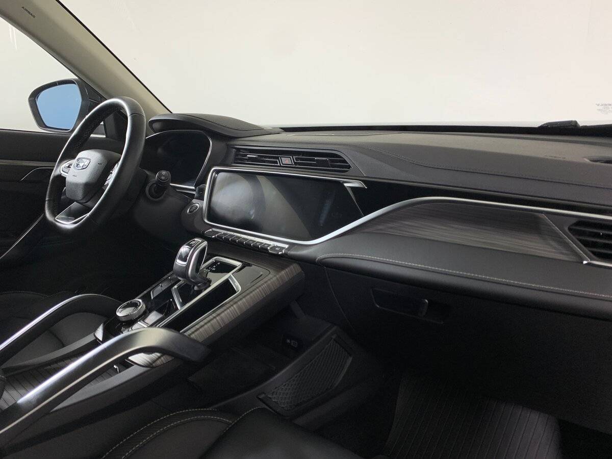 Geely Atlas Pro, 2022 Фото №12