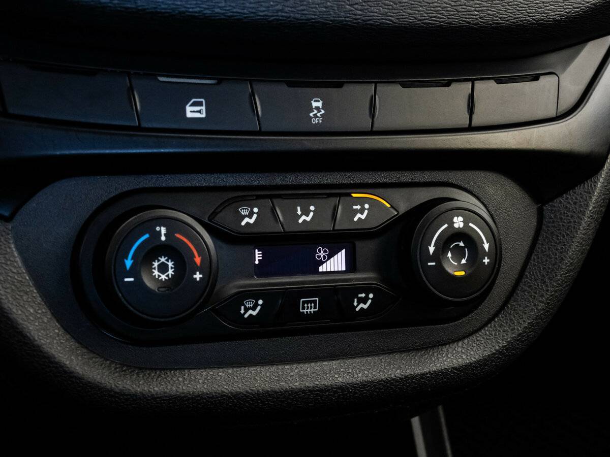 Lada (ВАЗ) Vesta, 2021 Фото №13