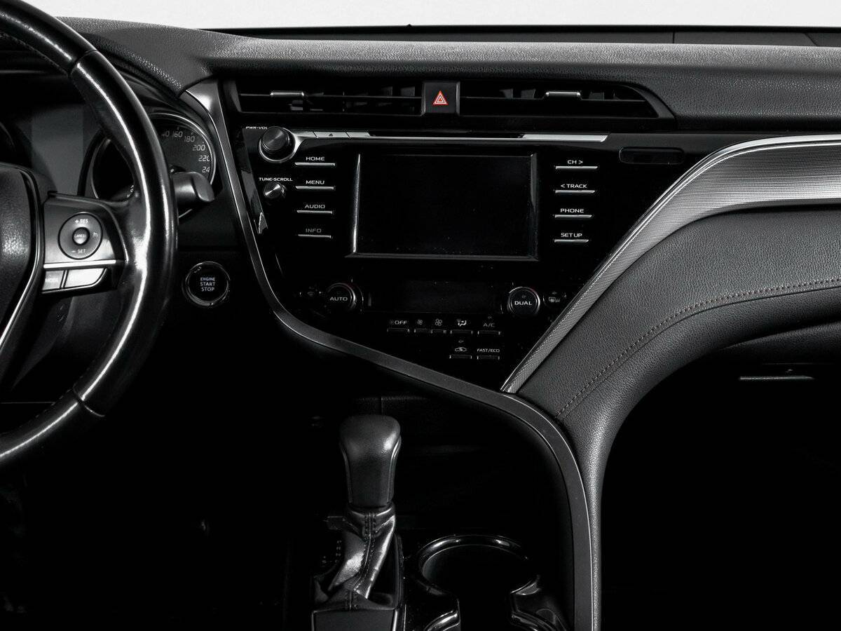 Toyota Camry, 2018 Фото №13
