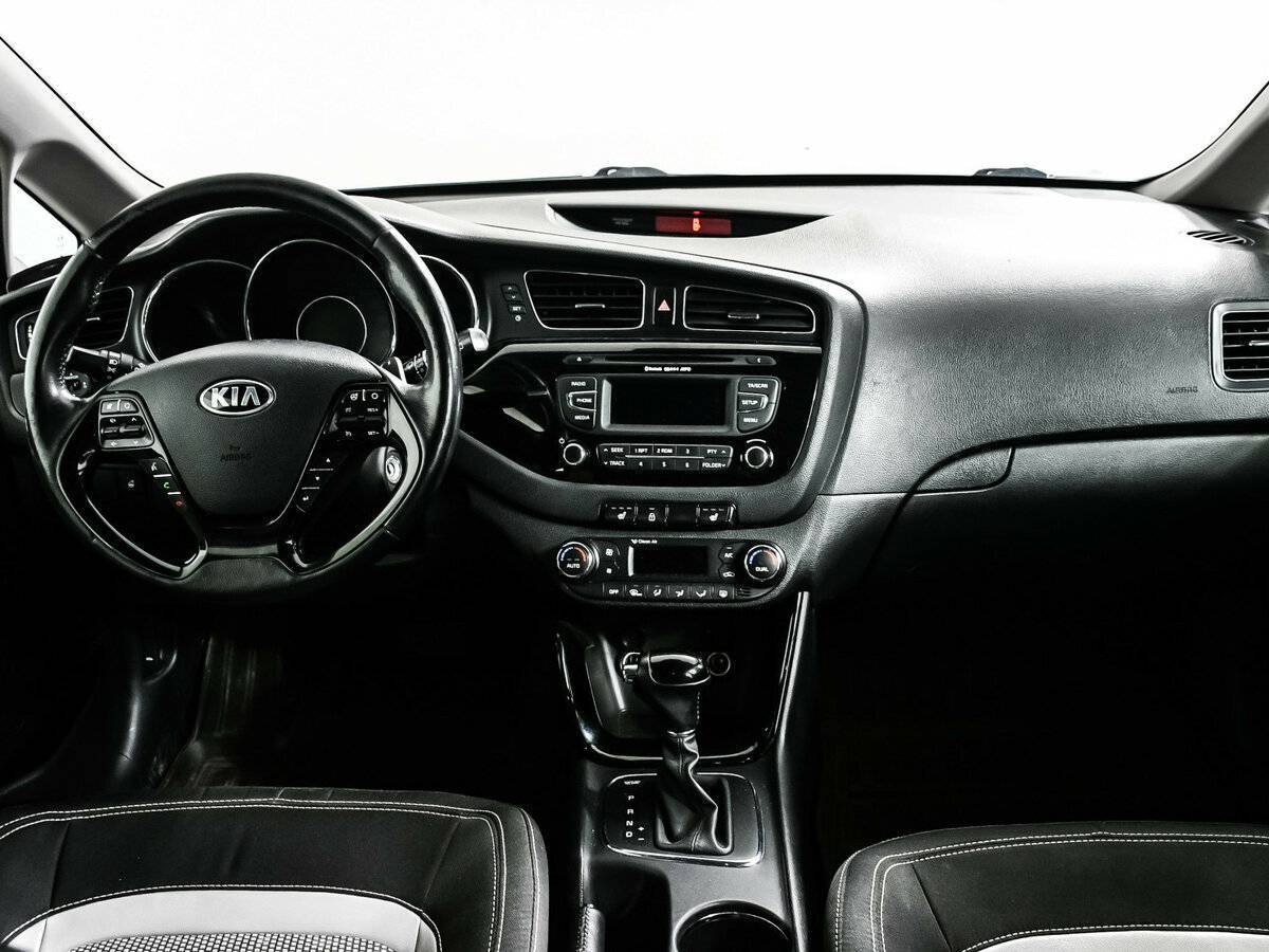 Kia Ceed, 2012 Фото №11