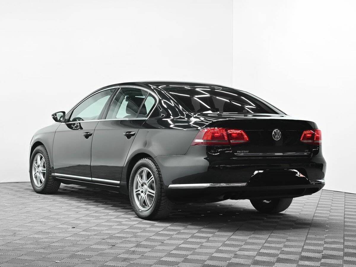 Volkswagen Passat, 2012 - 171 000 км. | Фото №3