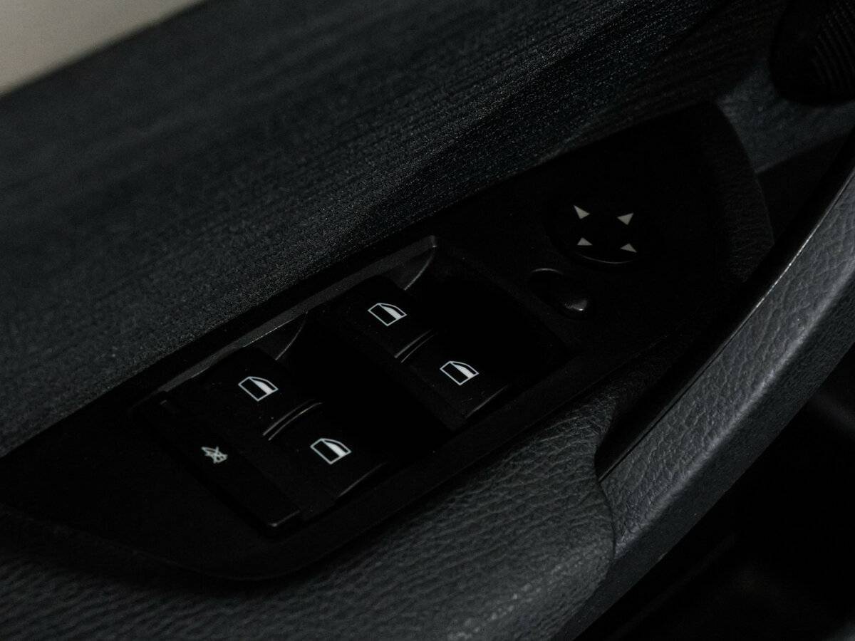 BMW X1 20i, 2014 Фото №19