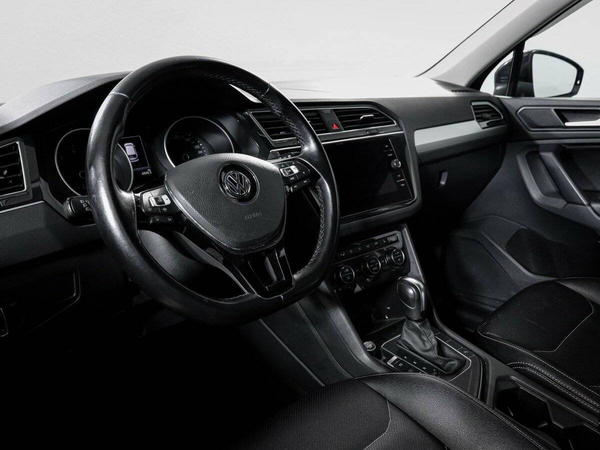 Volkswagen Tiguan, 2020 Фото №14
