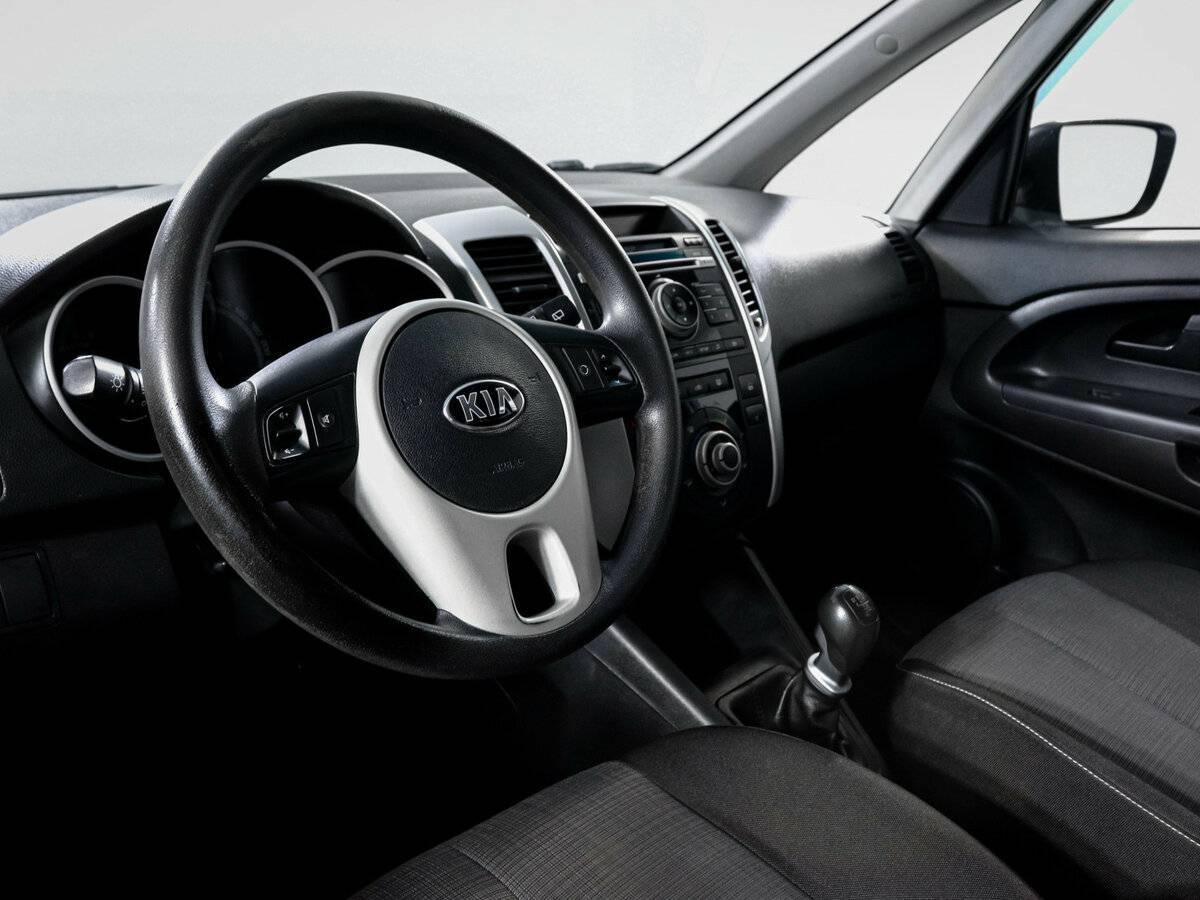 Kia Venga, 2013 Фото №11
