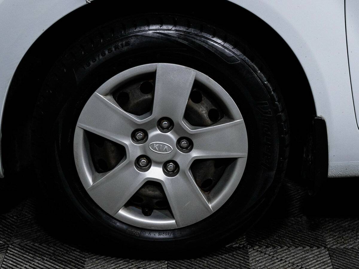 Kia Venga, 2013 Фото №12