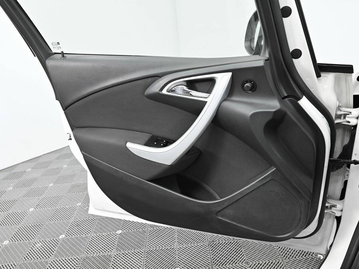 Opel Astra, 2012 - 162 000 км. | Фото №7