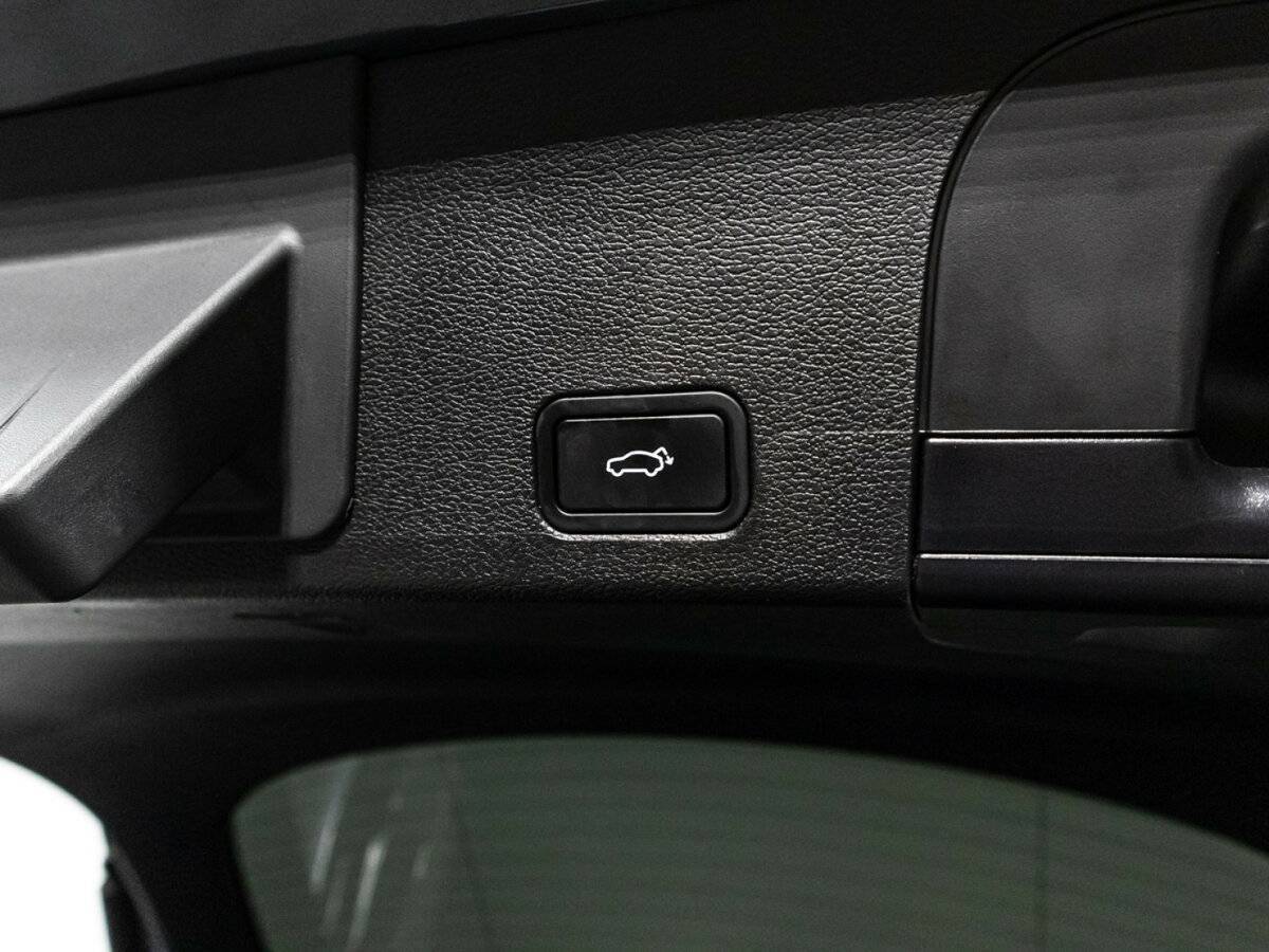 Geely Tugella, 2022 Фото №16