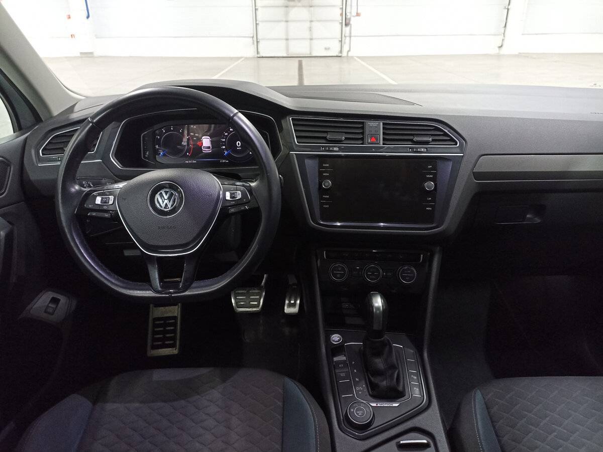Volkswagen Tiguan, 2020 Фото №14