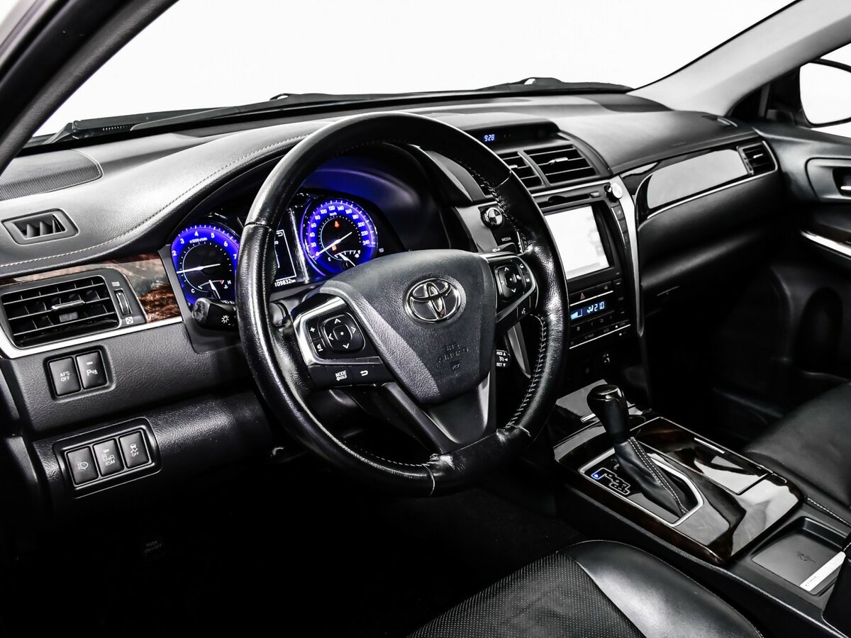Toyota Camry VII (XV50) Рестайлинг, 2016 Фото №10