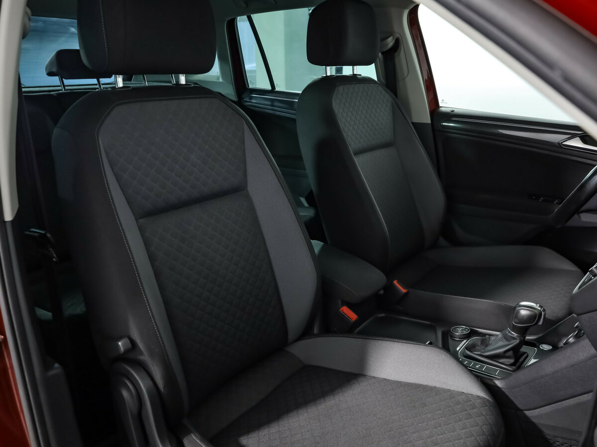 Volkswagen Tiguan II, 2017 Фото №20