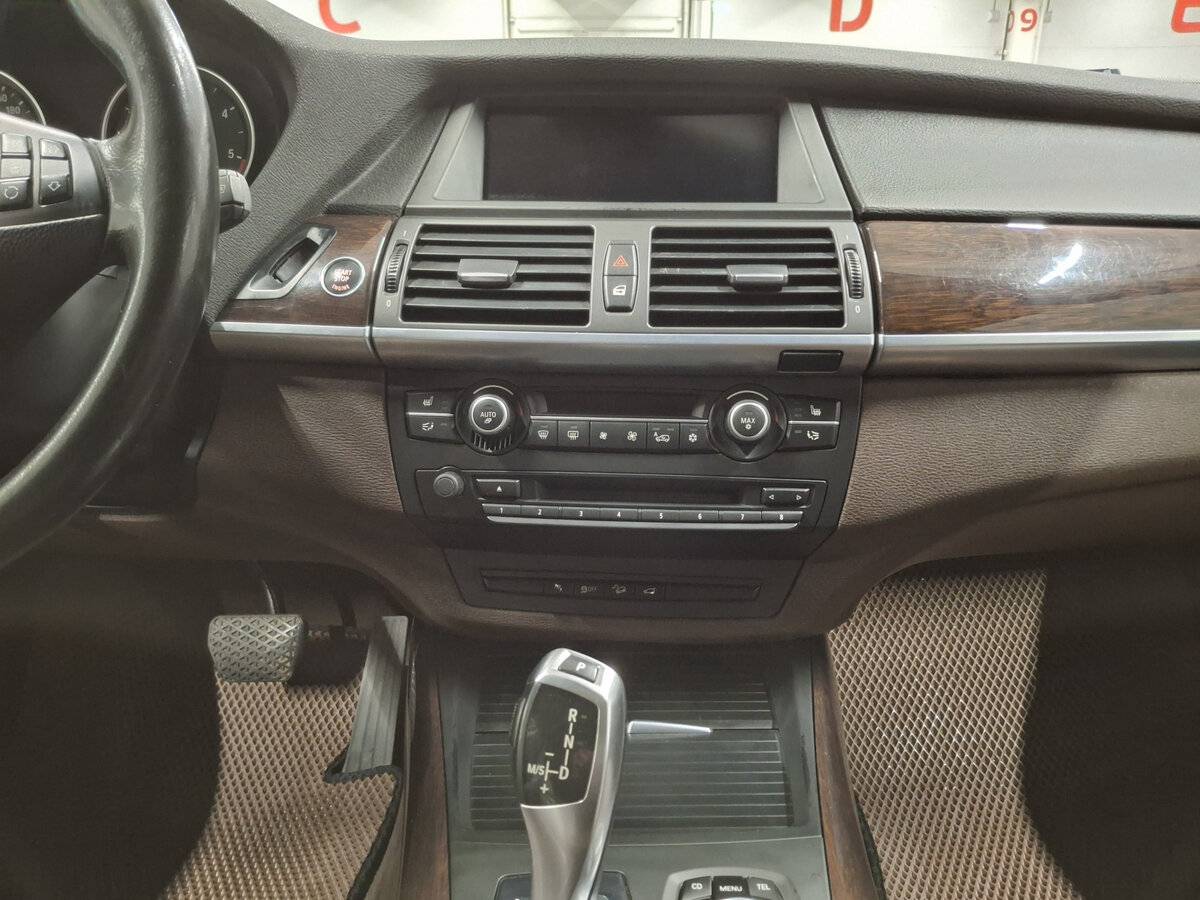 BMW X5 40d II (E70) Рестайлинг, 2012 Фото №14