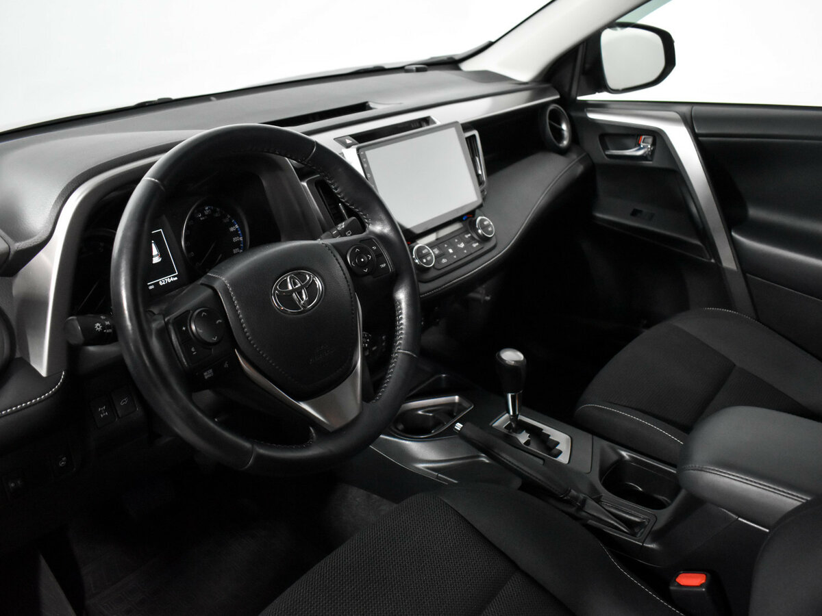 Toyota RAV4 IV (XA40) Рестайлинг, 2016 Фото №9