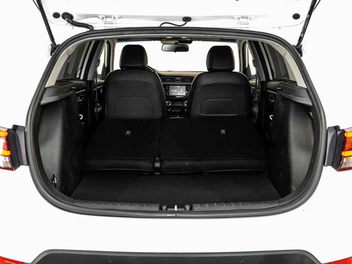 Kia Rio X-Line IV, 2020 Фото №23