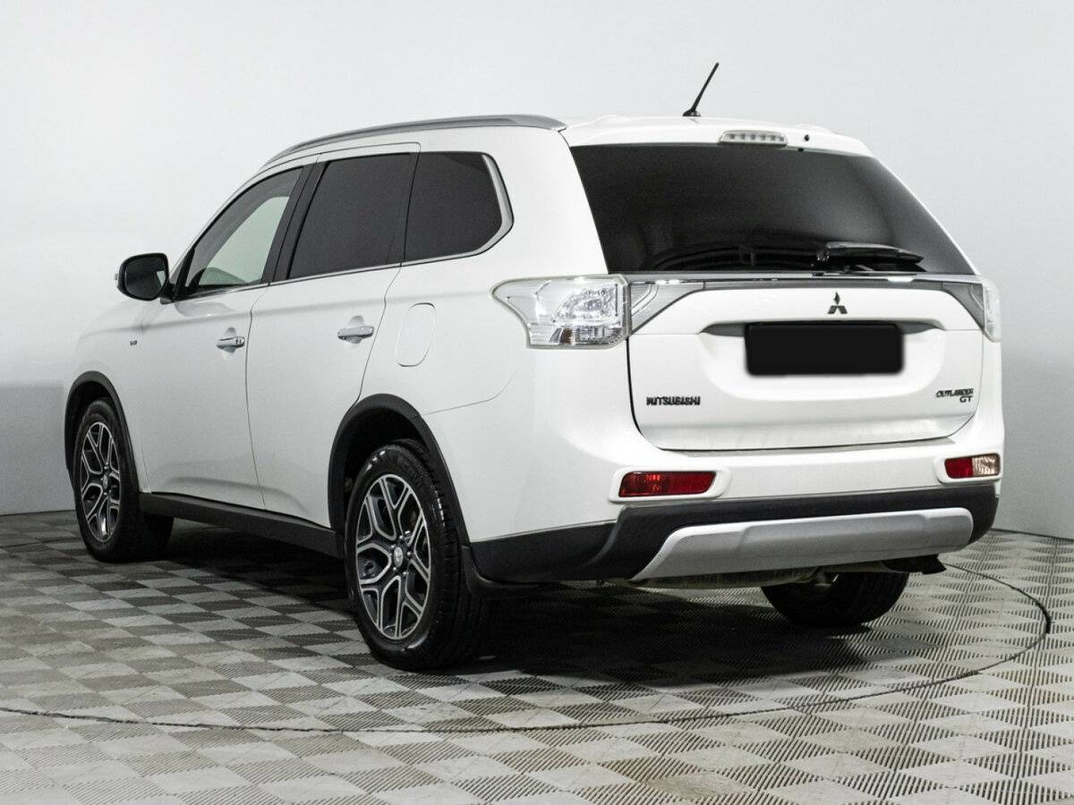 Mitsubishi Outlander III Рестайлинг, 2014 - 175 868 км. | Фото №7