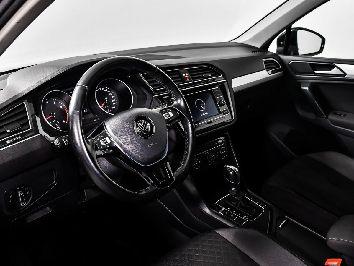 Volkswagen Tiguan II, 2017 Фото №10