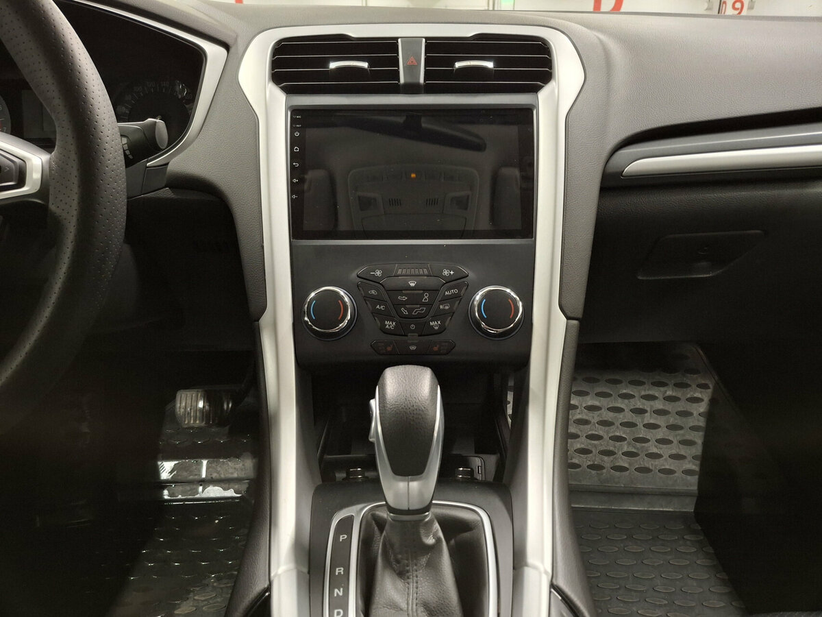 Ford Mondeo V, 2015 Фото №15