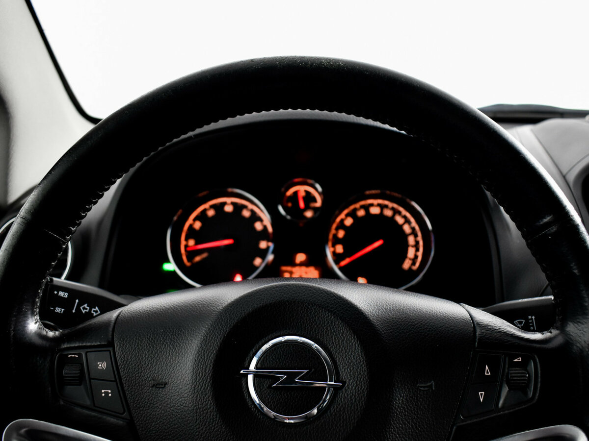 Opel Antara I Рестайлинг, 2013 Фото №14