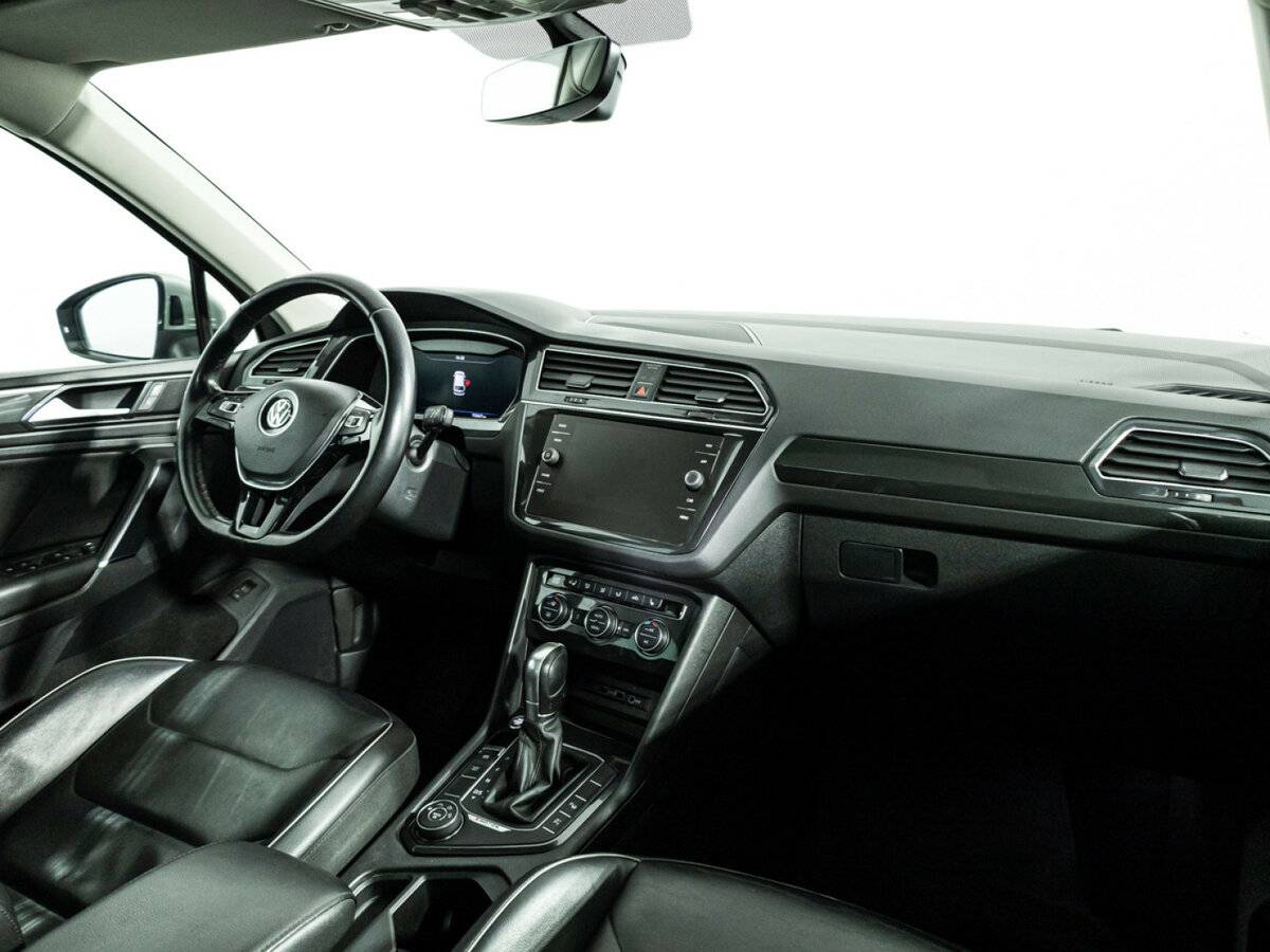 Volkswagen Tiguan II, 2018 Фото №9