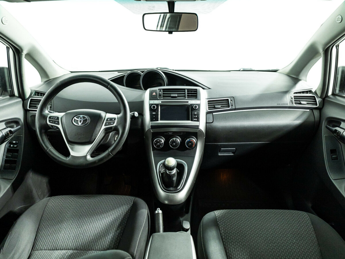 Toyota Verso I Рестайлинг, 2013 Фото №13