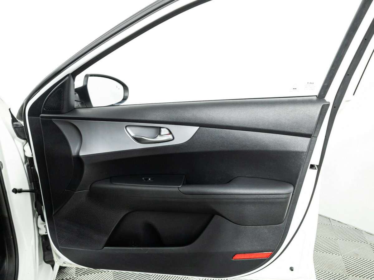 Kia K3 II Рестайлинг, 2021 Фото №26