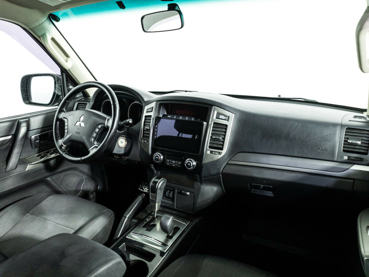 Mitsubishi Pajero IV Рестайлинг 2, 2015 - 130 585 км. | Фото №8