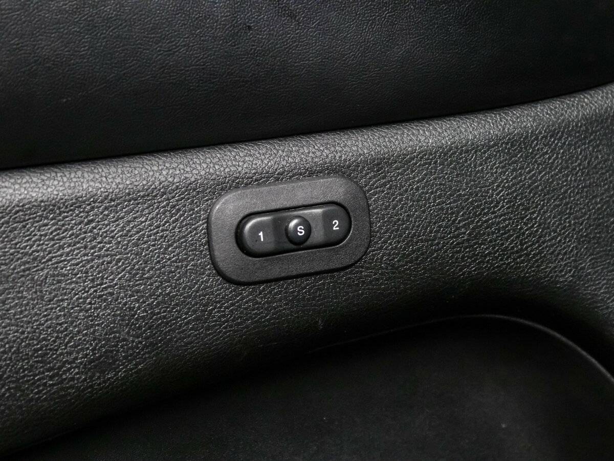 Jeep Grand Cherokee IV (WK2) Рестайлинг, 2014 Фото №15