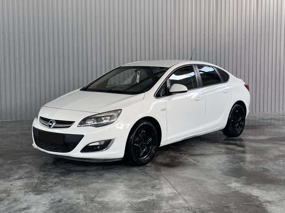 Opel Astra, 2013 - 205 254 км. | Фото №1