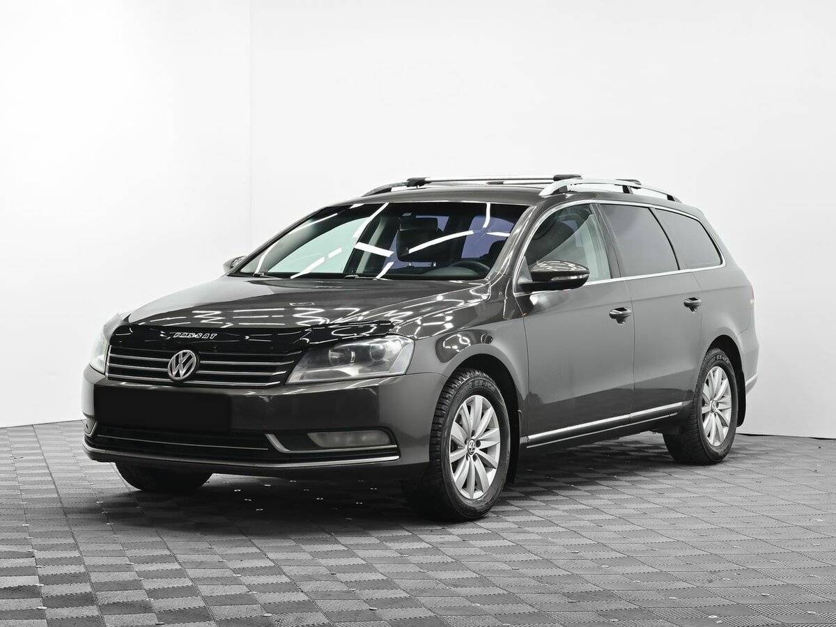 Volkswagen Passat, 2012 - 121 000 км. | Фото №1